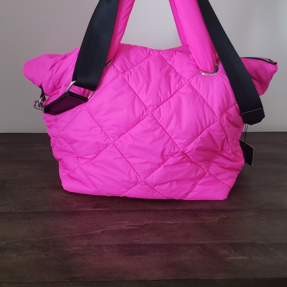 Zara tote beautiful for traveling or summer time